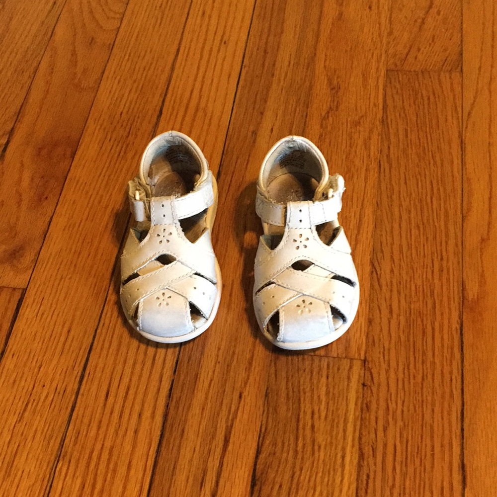 White leather stride rite toddler sandals